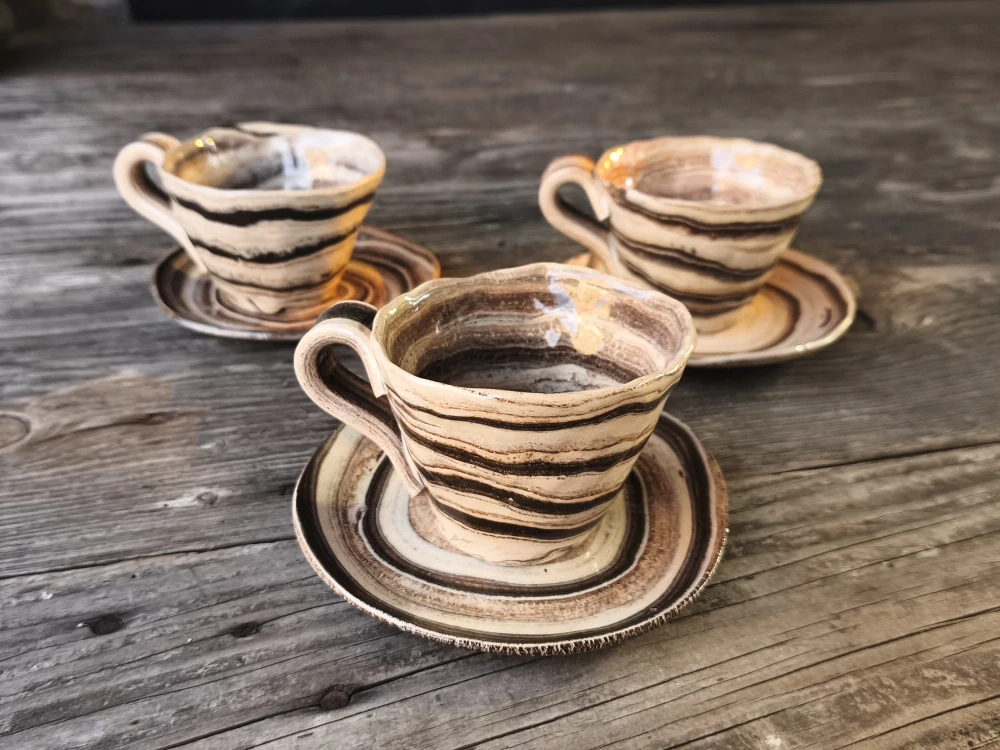 Keramická šálka na kávu espresso - lungo - ristretto 100 ml – Unikát! - béžovo-hnedá ručná výroba – modelovaná