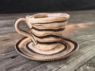 Keramická šálka na kávu espresso - lungo - ristretto 100 ml – Unikát! - béžovo-hnedá ručná výroba – modelovaná